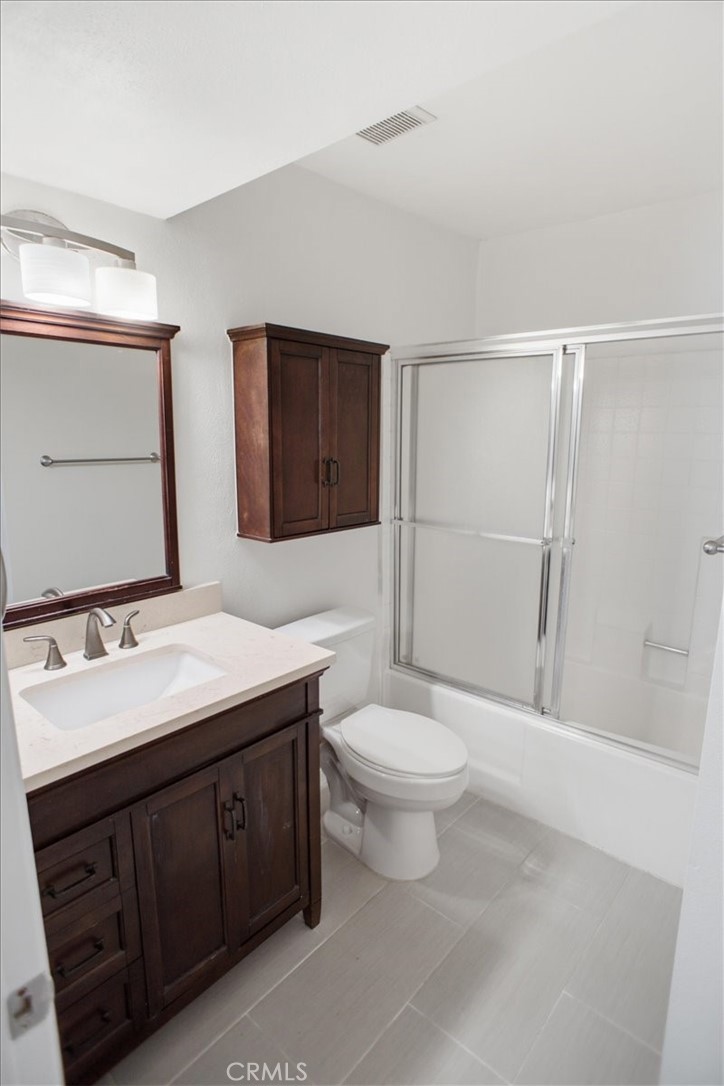 26901 Rainbow Glen Drive 643 Property Photo 16