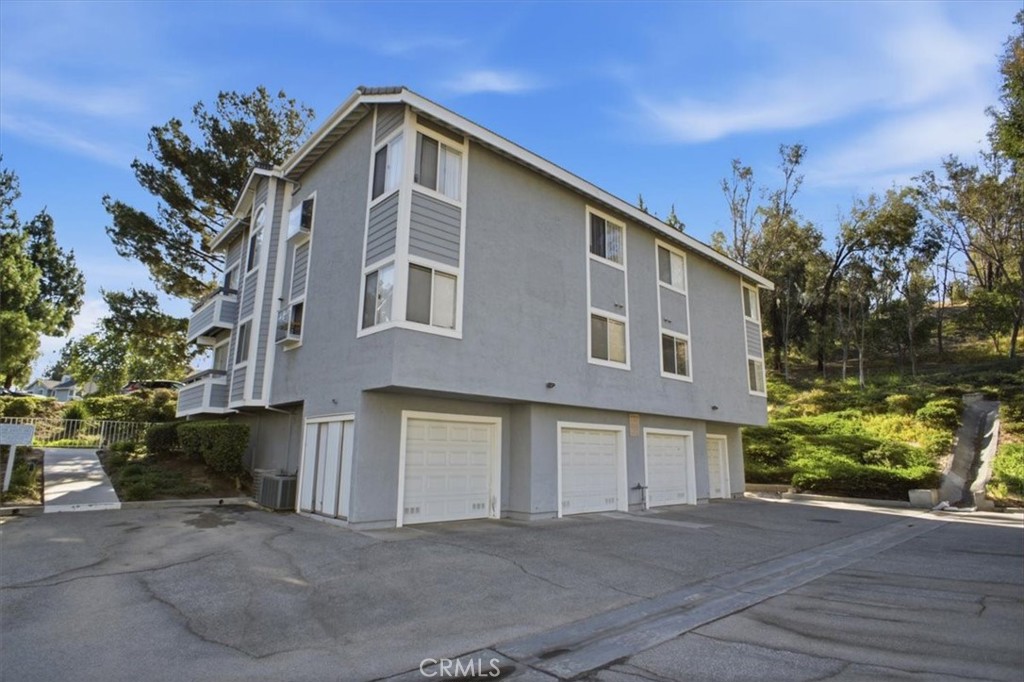26901 Rainbow Glen Drive 643 Property Photo 17