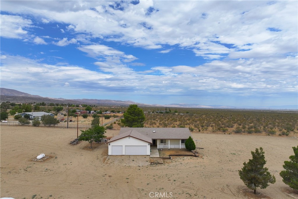 33535 170th E Property Photo 2