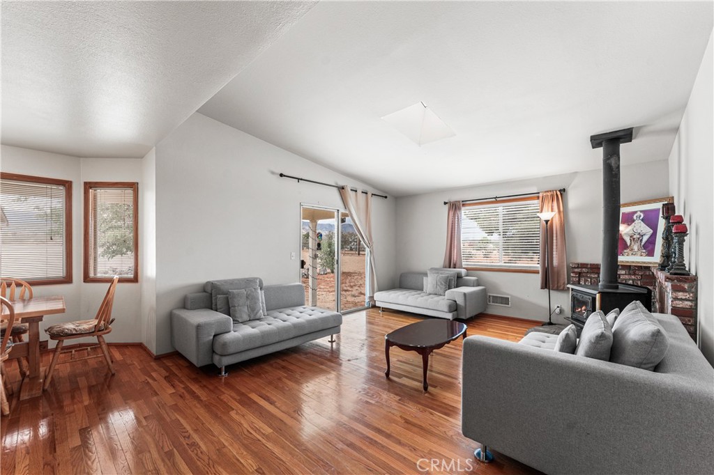 33535 170th E Property Photo 9