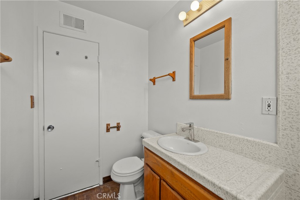 20119 Marilla Street Property Photo 10