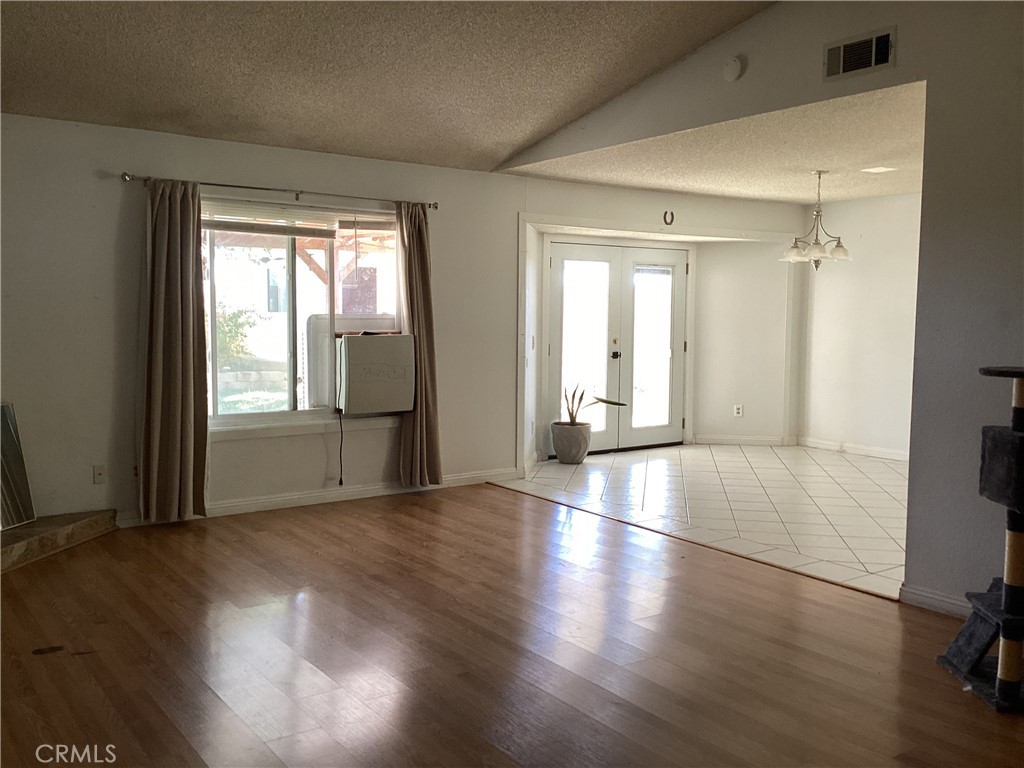 2116 Phlox Property Photo 7