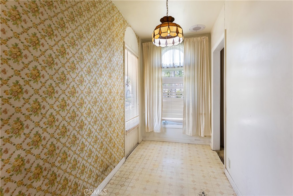 208 S Carson Property Photo 30