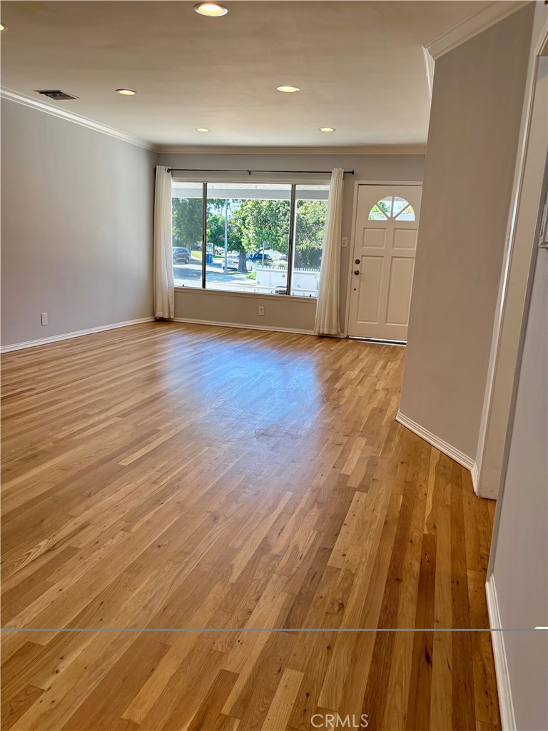 6372 Zelzah Property Photo 3