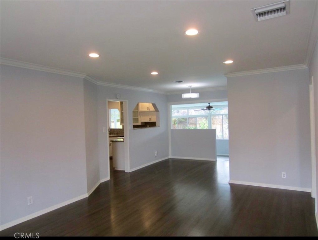6372 Zelzah Property Photo 12