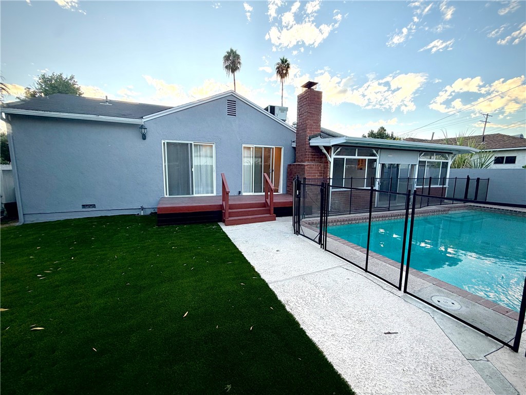 6372 Zelzah Property Photo 21