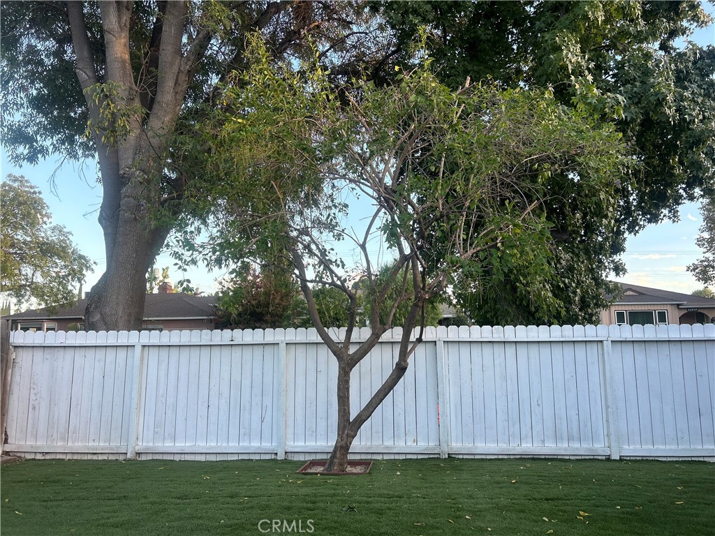 6372 Zelzah Property Photo 27