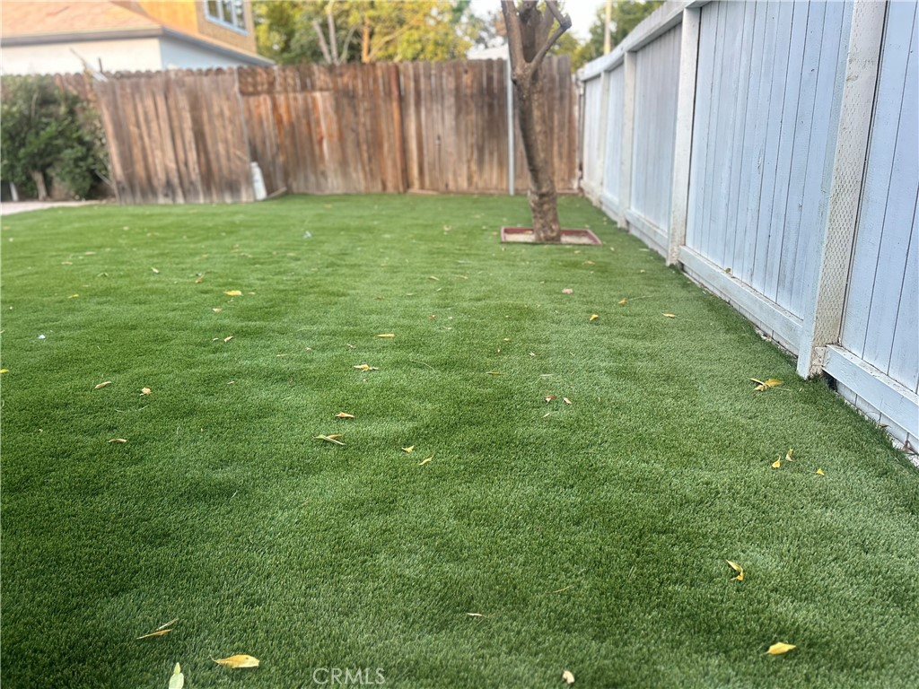 6372 Zelzah Property Photo 28