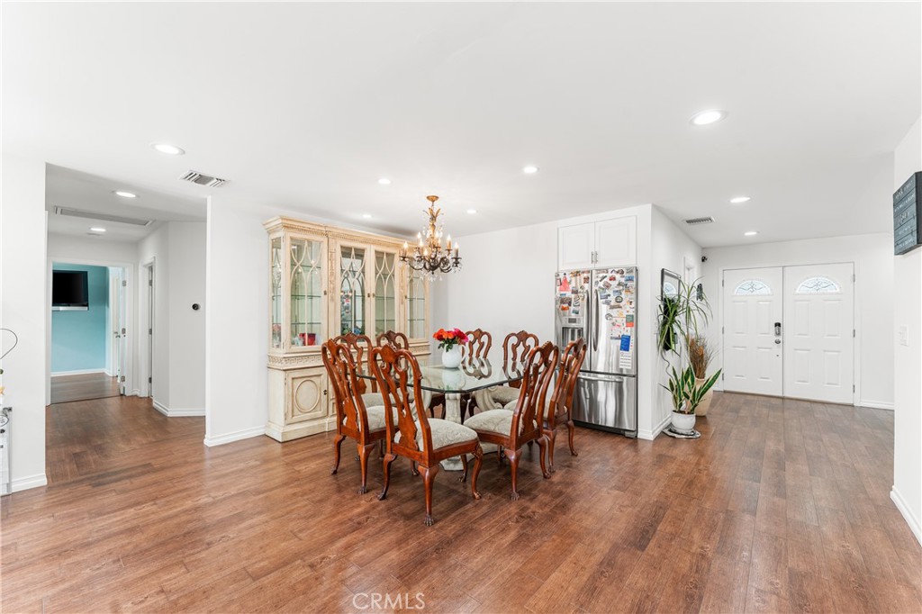 7222 Fallbrook Avenue Property Photo 17