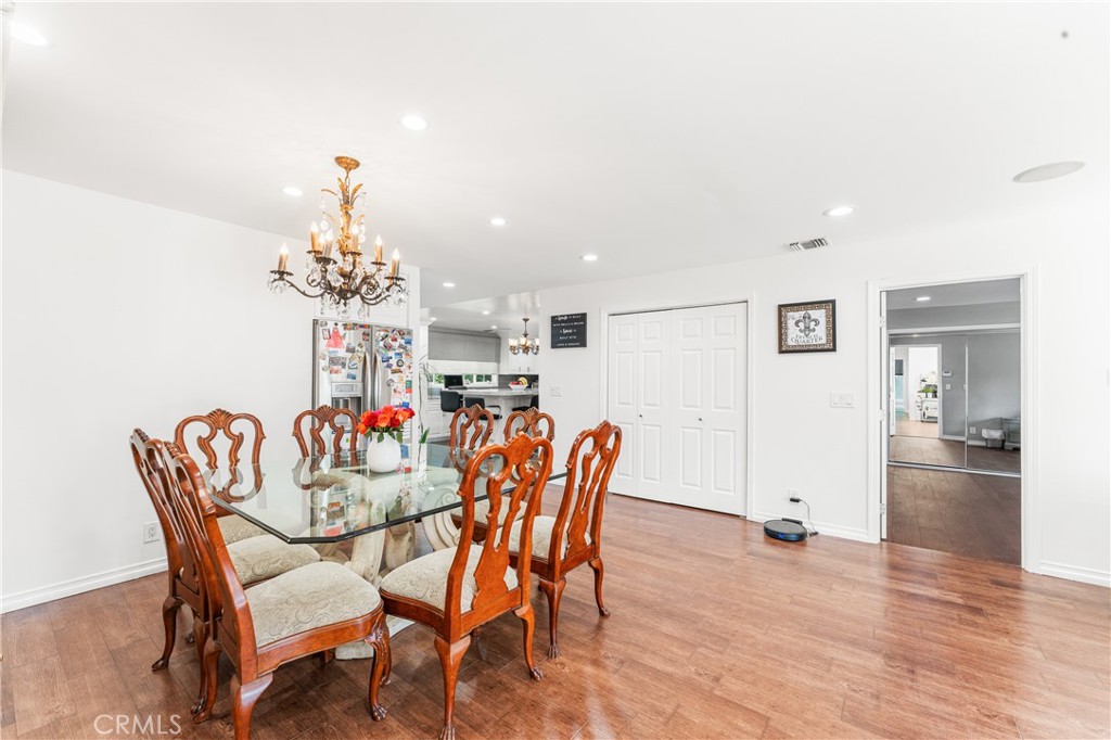 7222 Fallbrook Avenue Property Photo 18