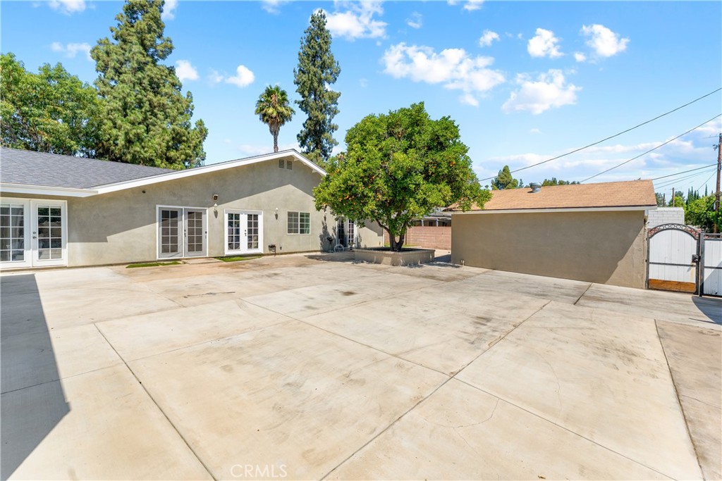 7222 Fallbrook Avenue Property Photo 48