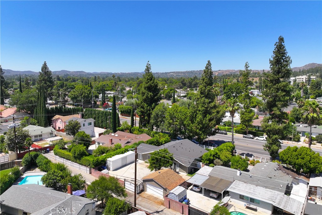7222 Fallbrook Avenue Property Photo 54