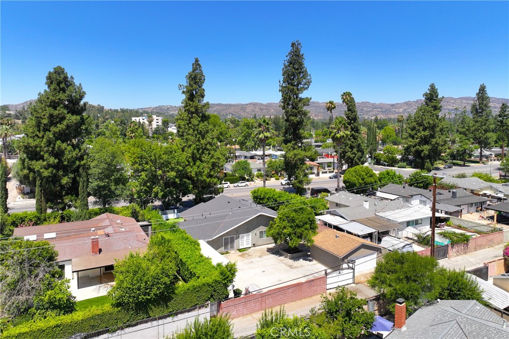 7222 Fallbrook Avenue Property Photo 56