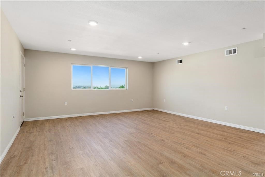 13710 Foothill Property Photo 3