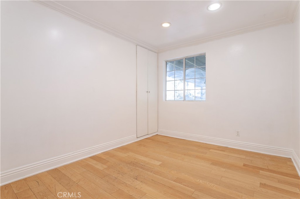 8855 Tyrone Avenue Property Photo 18