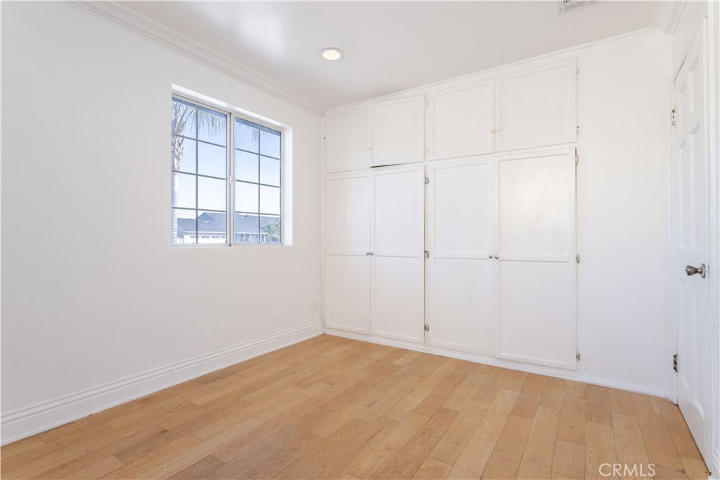 8855 Tyrone Avenue Property Photo 19