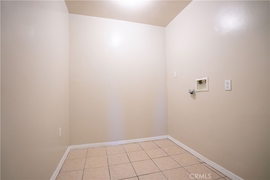 8855 Tyrone Avenue Property Photo 24