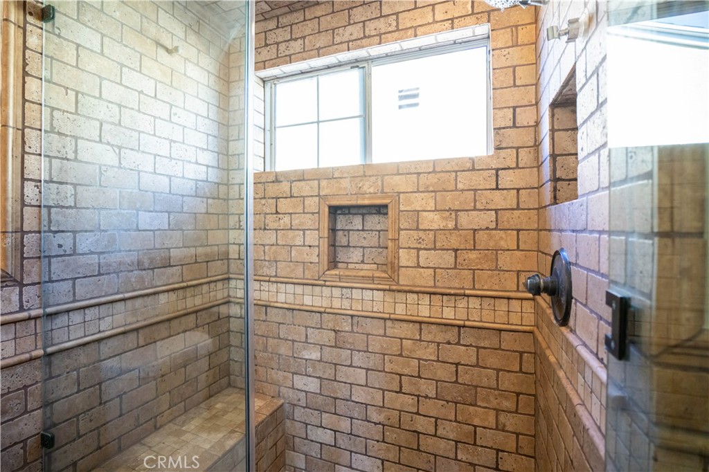 8855 Tyrone Avenue Property Photo 26