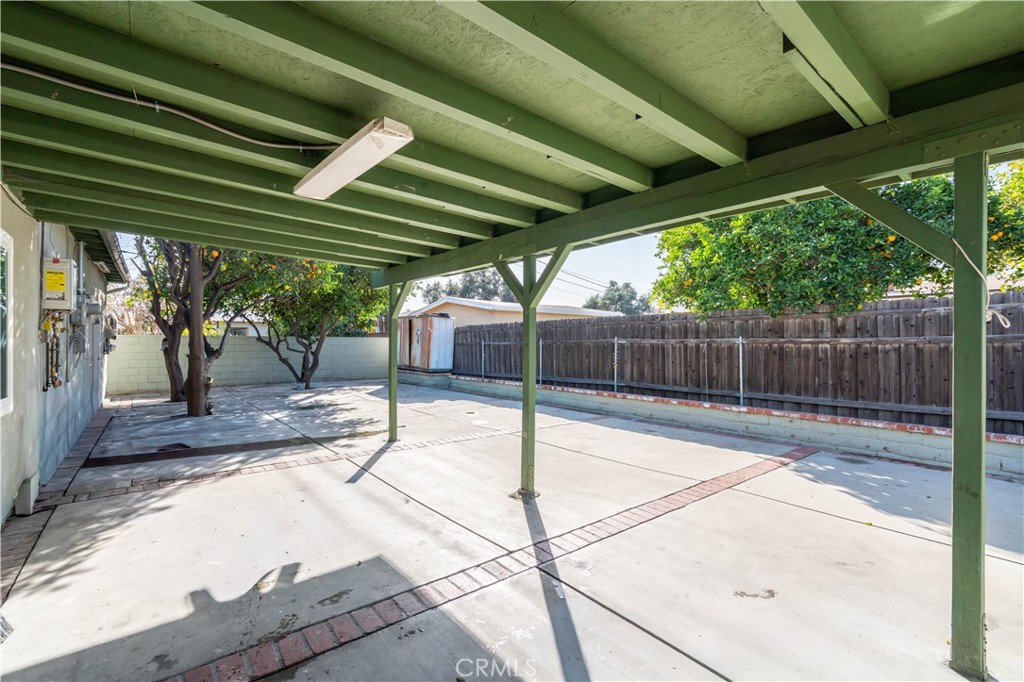 8855 Tyrone Avenue Property Photo 31