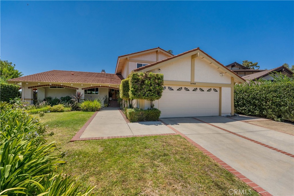 16968 Georgette Property Photo 1