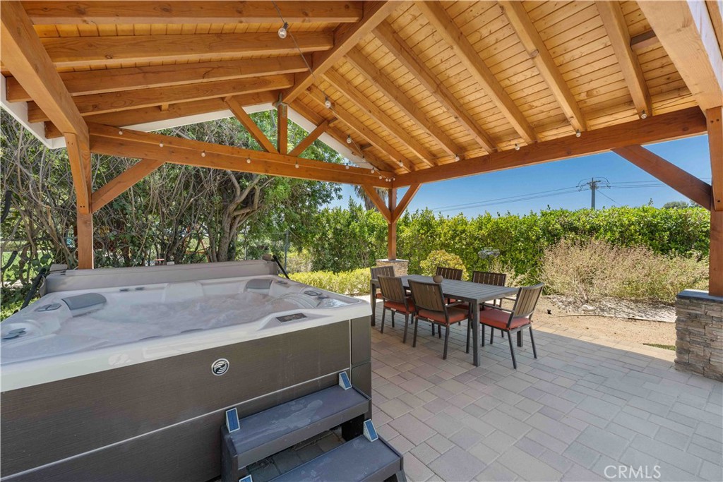16968 Georgette Property Photo 7
