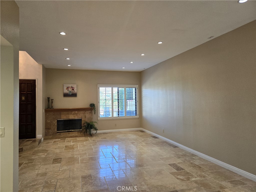 236 Country Club Drive B Property Photo 9