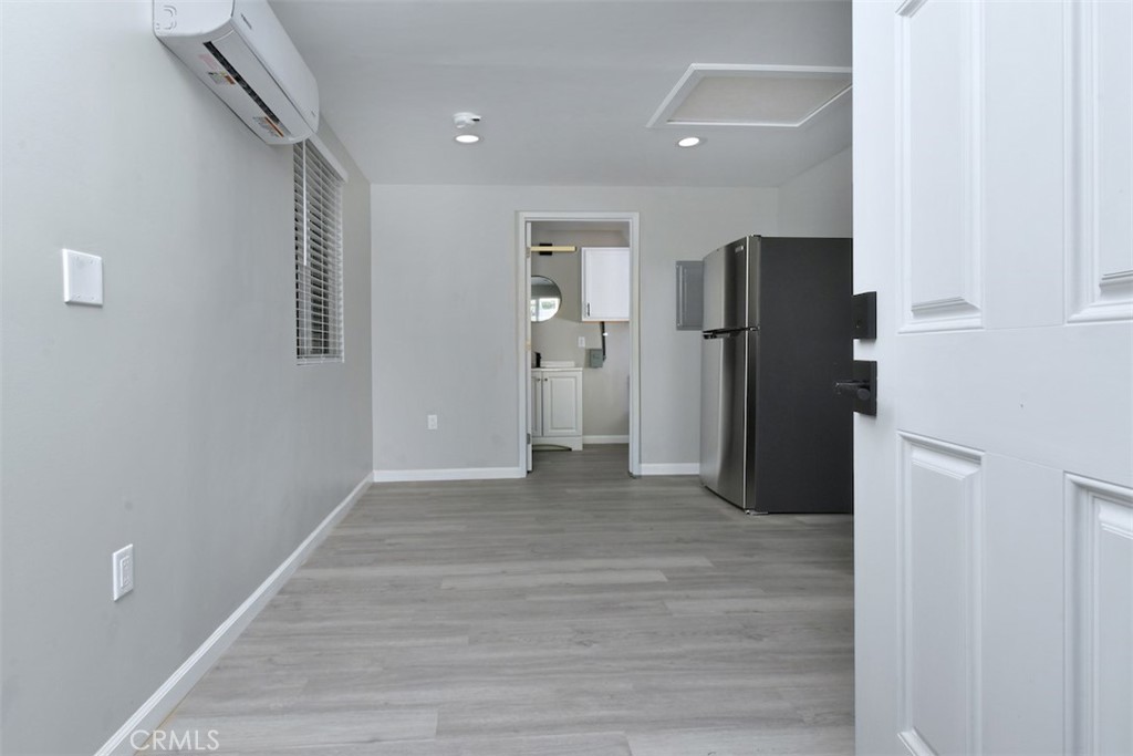 14332 Tiara Street Property Photo 4