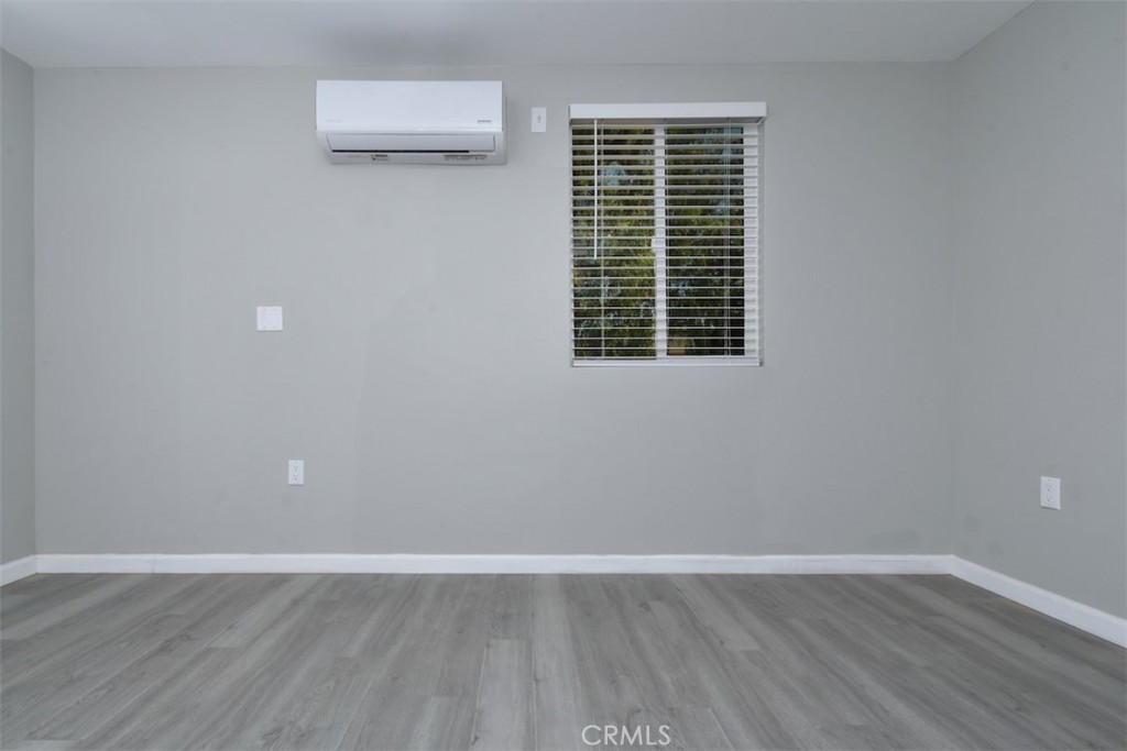 14332 Tiara Street Property Photo 11