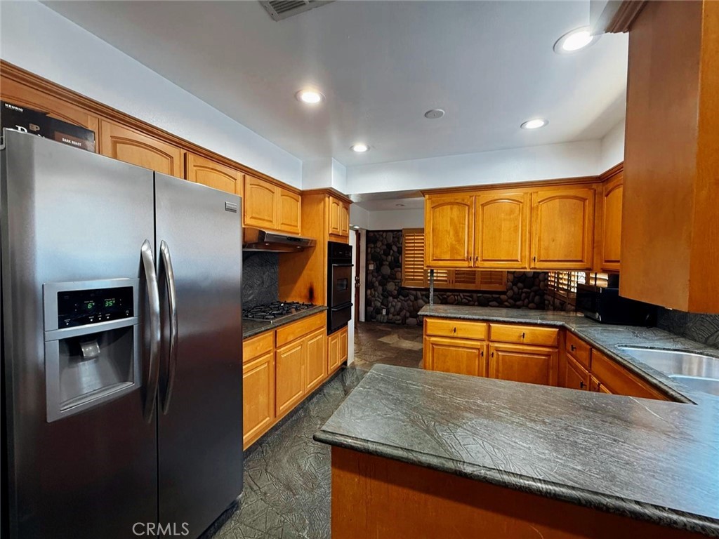 7029 Bellaire Property Photo 6