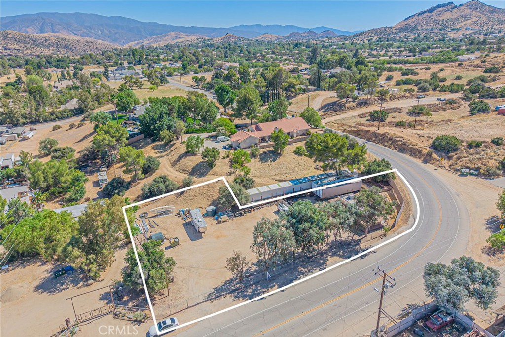 33604 Agua Dulce Canyon Property Photo 4