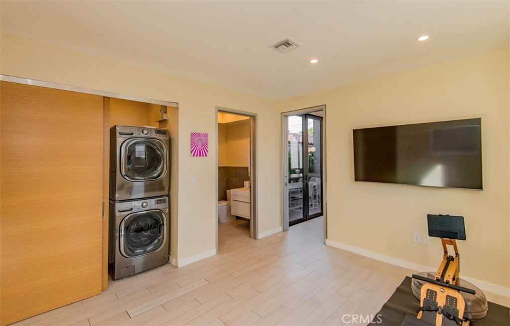 708 Hampton Drive Property Photo 20