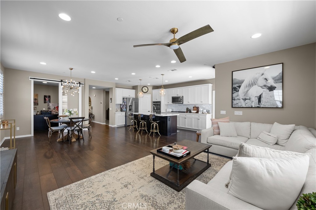 27278 Ardella Place Property Photo 14