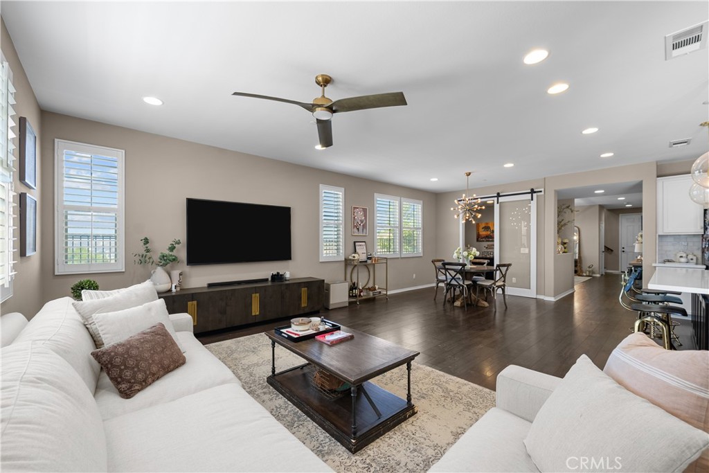 27278 Ardella Place Property Photo 15