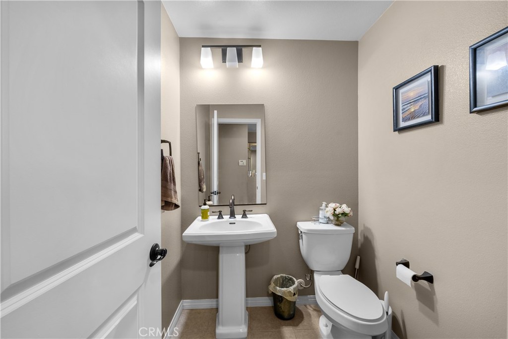 27278 Ardella Place Property Photo 19