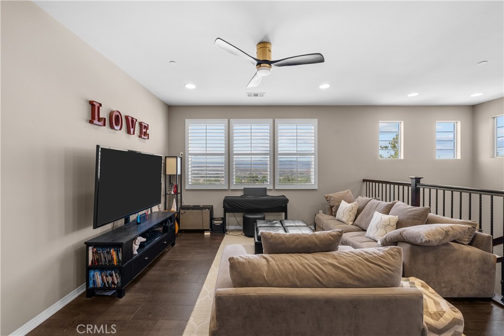 27278 Ardella Place Property Photo 28