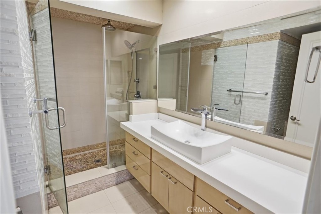 9000 Vanalden Avenue 144 Property Photo 14