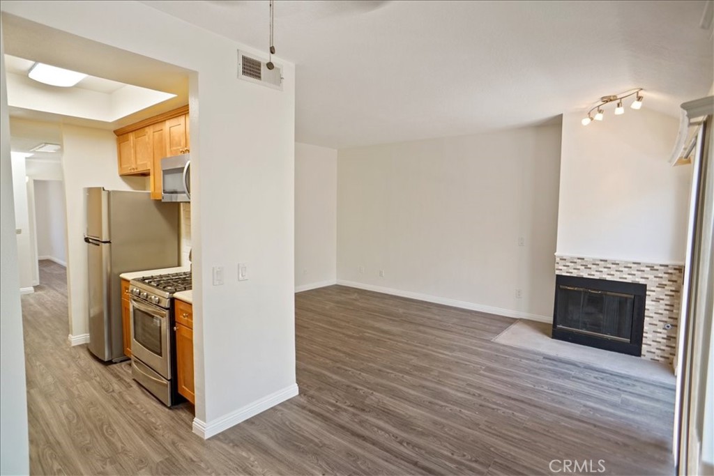 7320 Balboa Boulevard 205 Property Photo 7