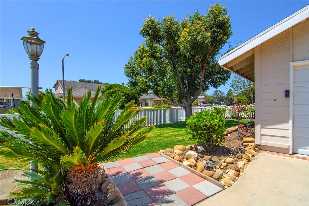 3976 Verde Vista Drive Property Photo 4