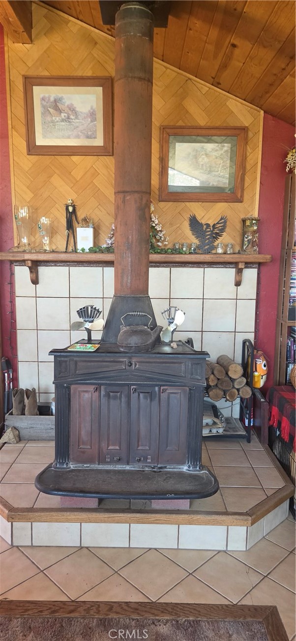 3649 Nebraska Property Photo 4