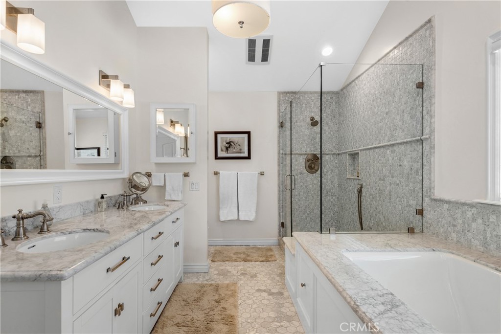 11156 Valley Spring Lane Property Photo 18