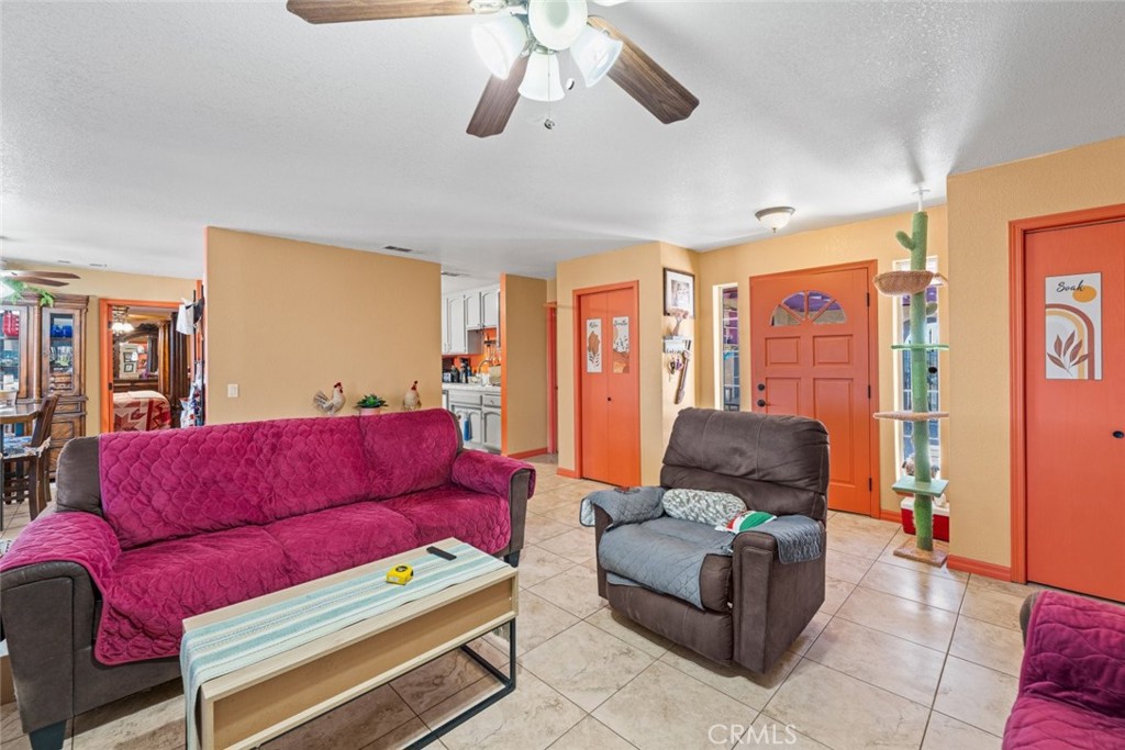 9121 Grove Avenue Property Photo 12