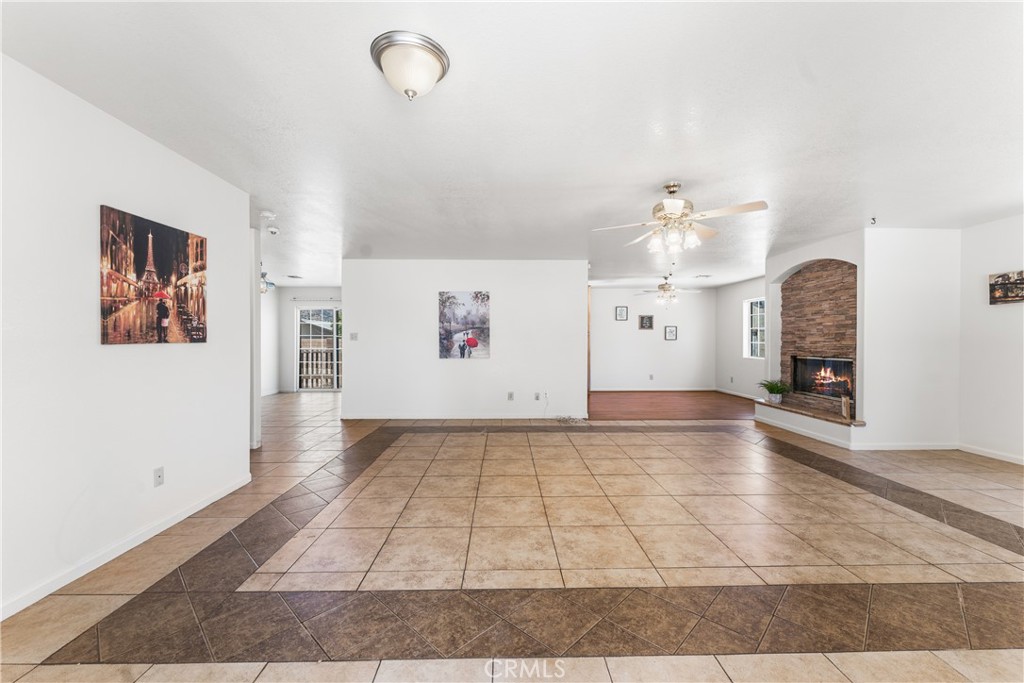 21208 Madre Property Photo 3