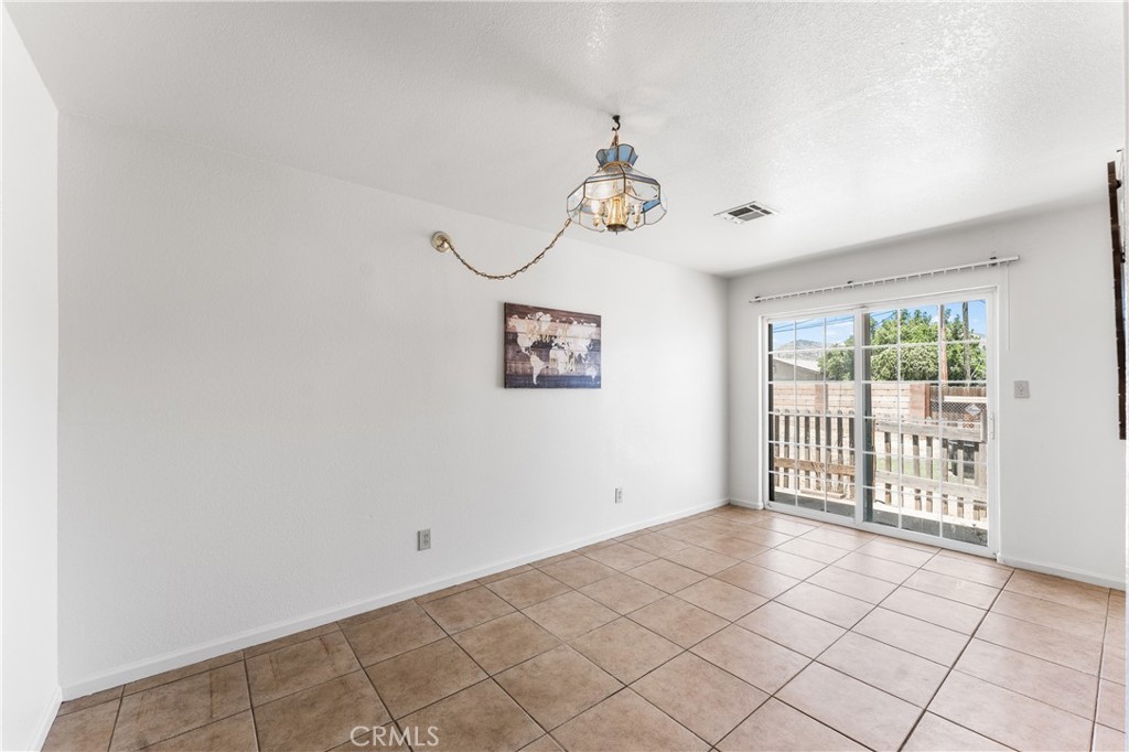 21208 Madre Property Photo 5