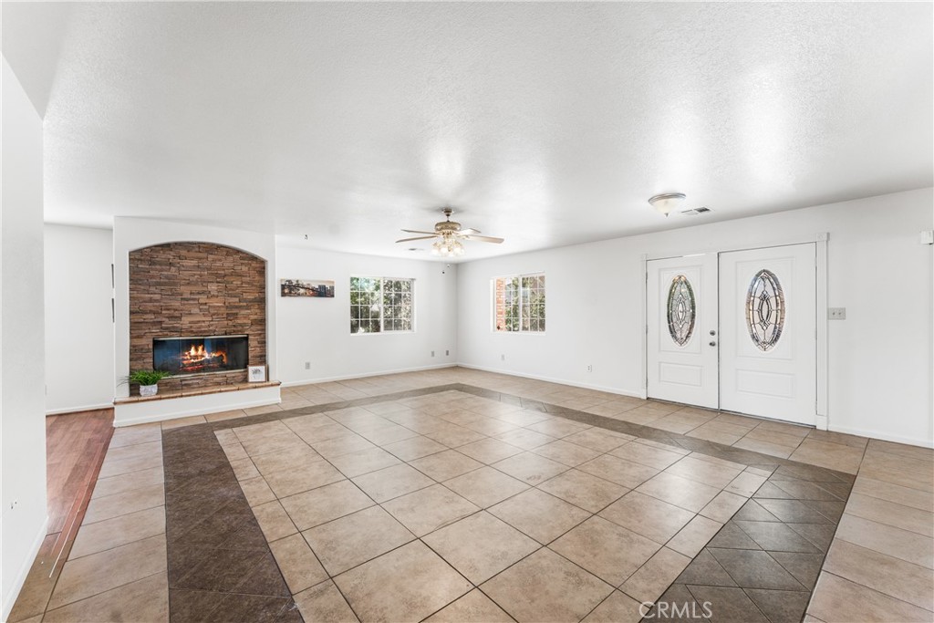 21208 Madre Property Photo 9
