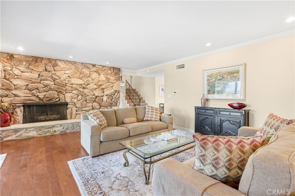 22509 Charlestown Property Photo 6