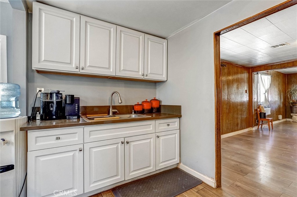 10555 Cayuga Property Photo 10