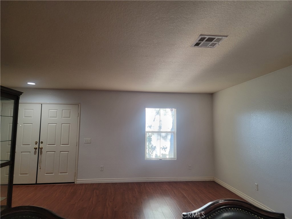 43650 Castle Circle Property Photo 5