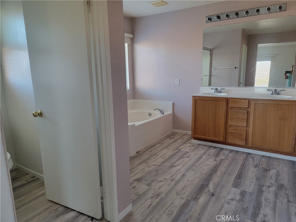 43650 Castle Circle Property Photo 6