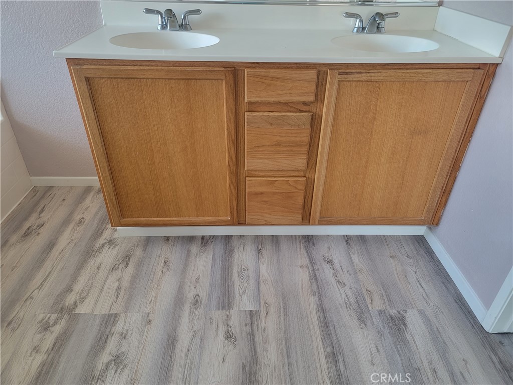 43650 Castle Circle Property Photo 7