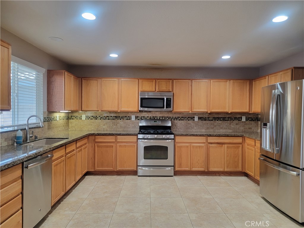 43650 Castle Circle Property Photo 19